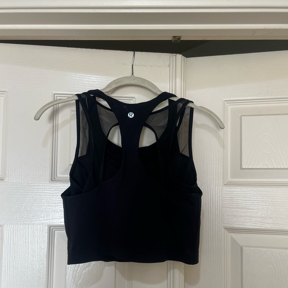 Lululemon black crop tank top with built in sports bra women’s 6